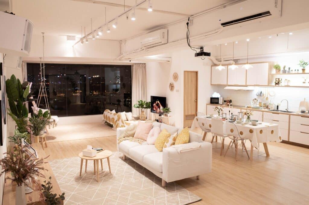 觀塘工廈遊網民熱議