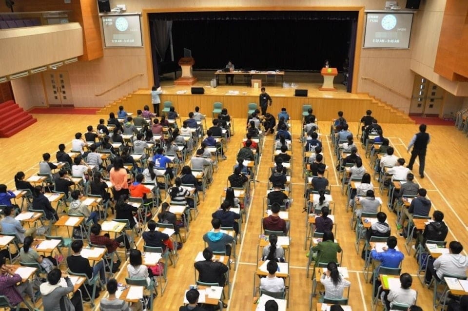 DSE放榜撞正低壓區